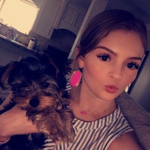 Meet your Posher, Brittany